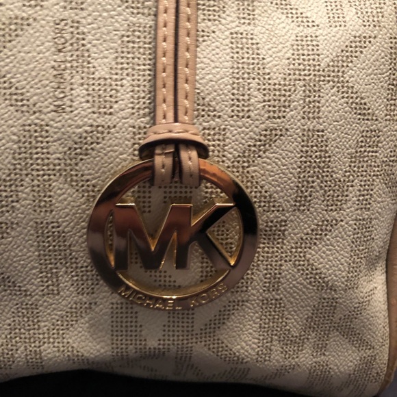 Michael Kors Grayson large purse - Picture 5 of 5